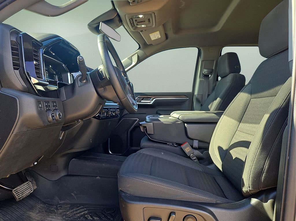 Used 2023 Chevrolet Silverado 1500 LT image 21