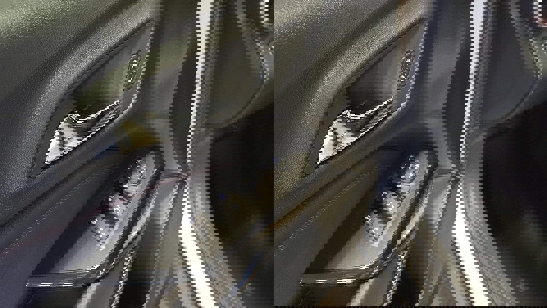 New 2026 Chevrolet Trax RS w/ Sunroof Package image 18