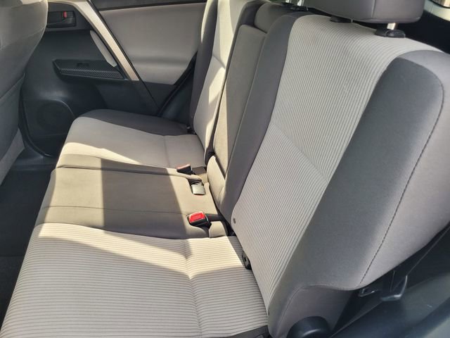 Used 2015 Toyota RAV4 LE FWD image 13