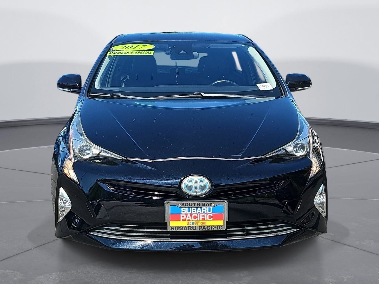 Used 2017 Toyota Prius Three Touring w/ Carpet Mat Package FWD image 8