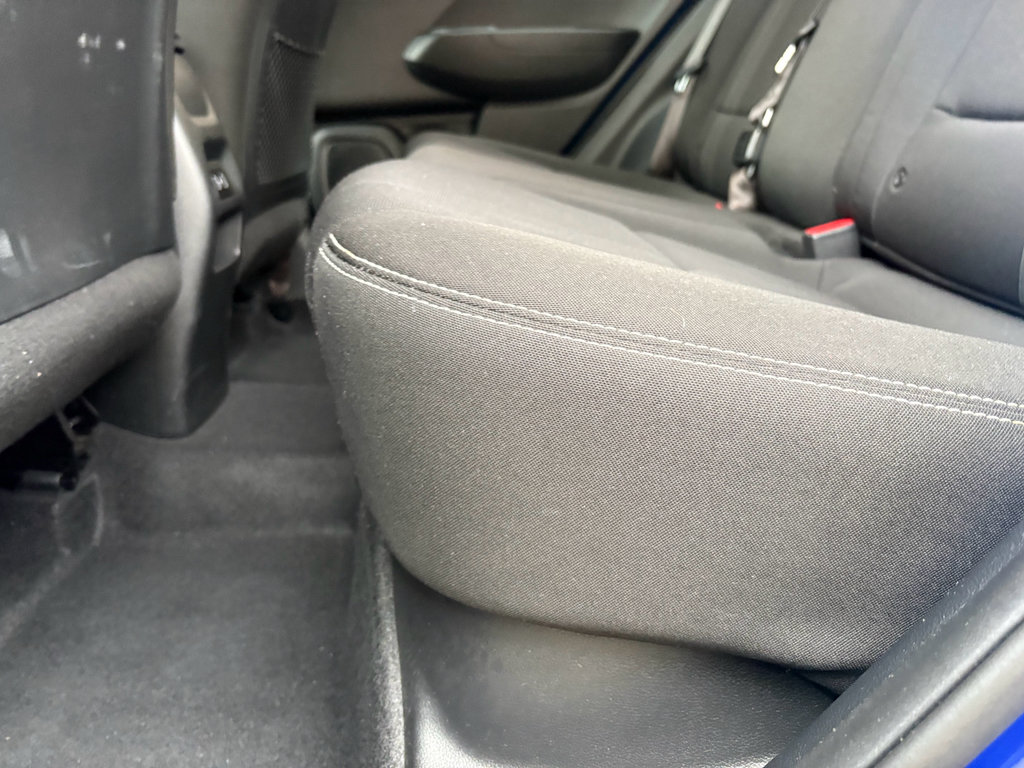 Used 2025 Hyundai Venue SEL FWD image 18
