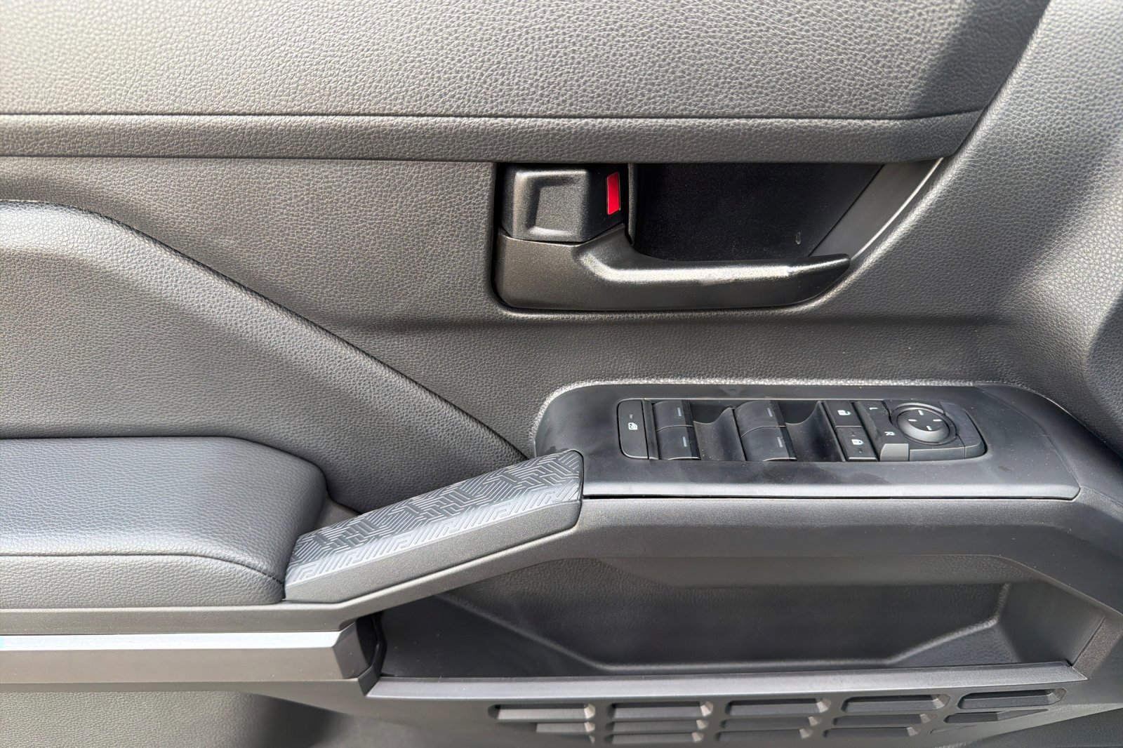 New 2026 Toyota Tacoma SR5 image 9