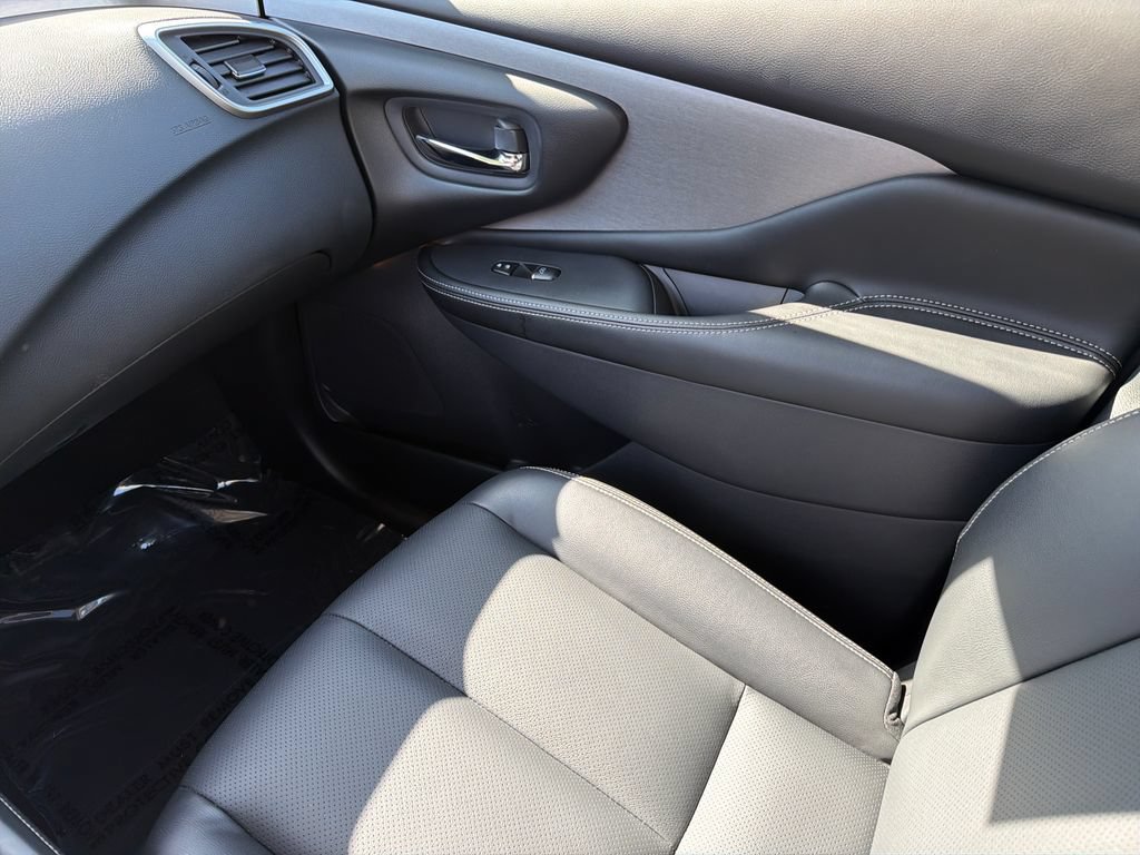 Certified 2024 Nissan Murano SL AWD/4WD image 32