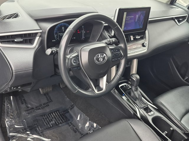 Used 2025 Toyota Corolla Cross XLE AWD/4WD image 17