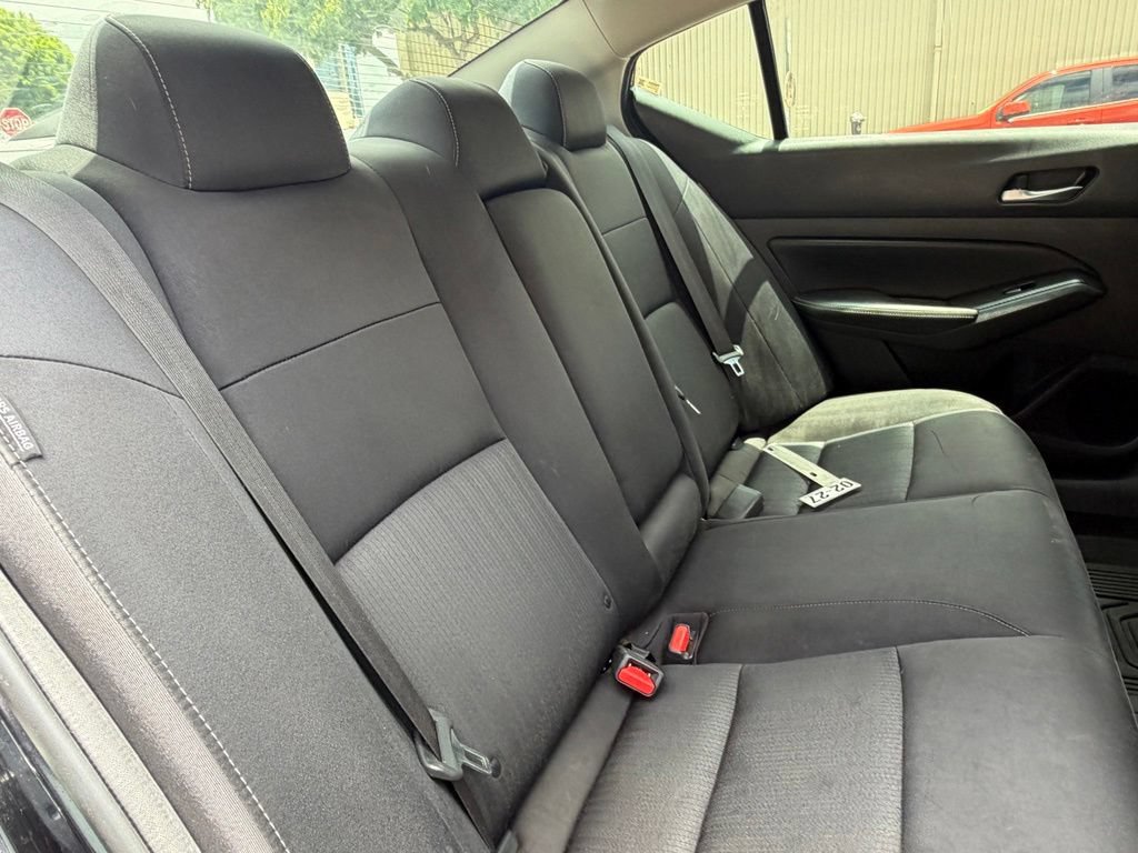 Used 2019 Nissan Altima 2.5 SV FWD image 16
