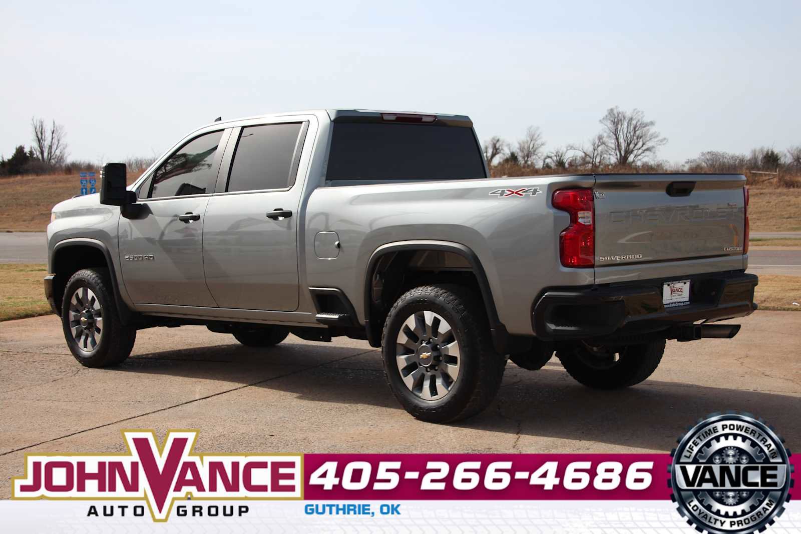 Used 2025 Chevrolet Silverado 2500 Custom image 8