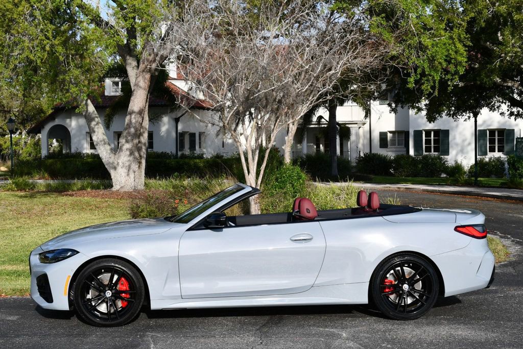 Used 2023 BMW M440i Convertible w/ Premium Package image 31