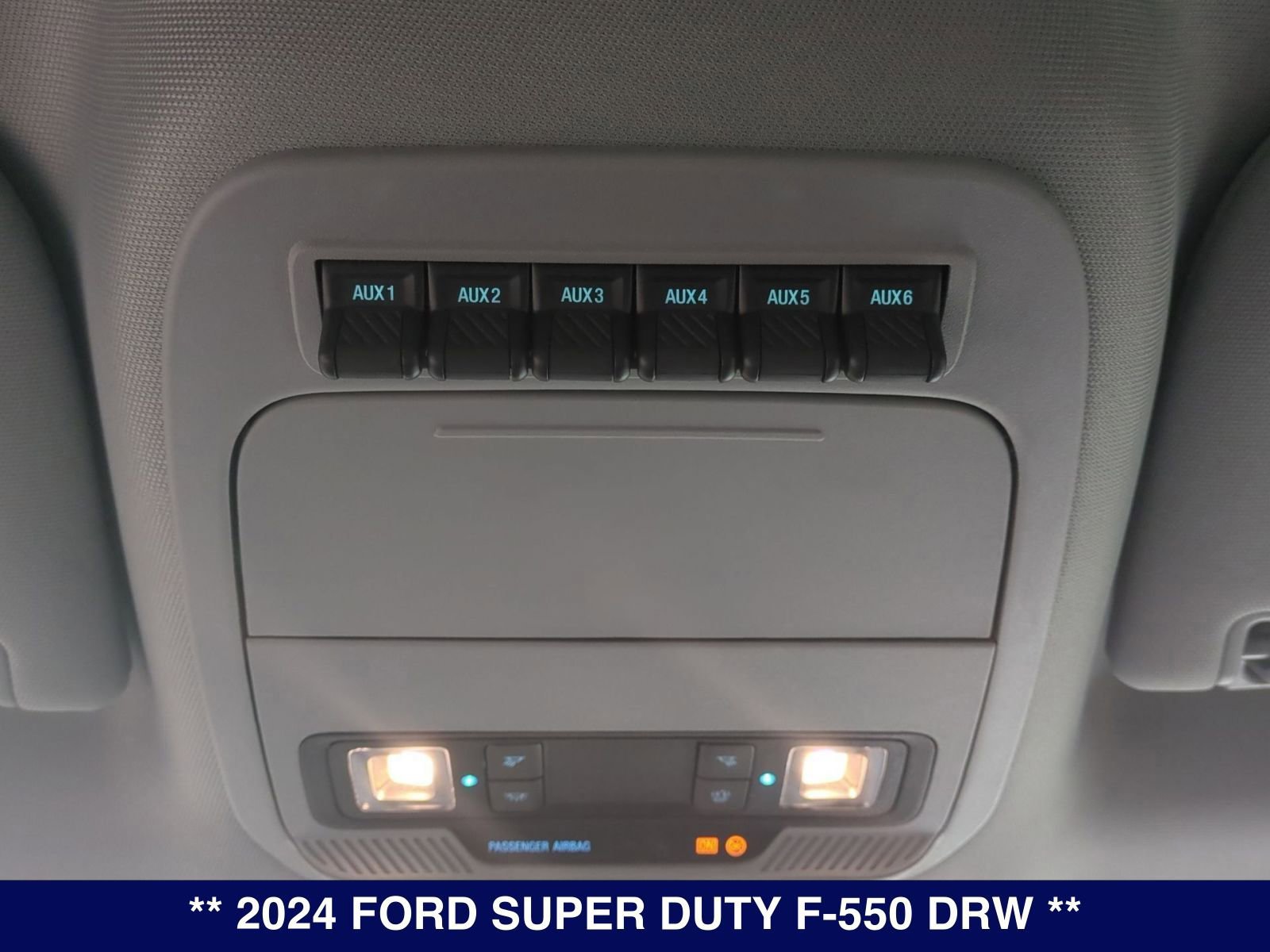 New 2024 Ford F550 4x4 Regular Cab Super Duty image 23
