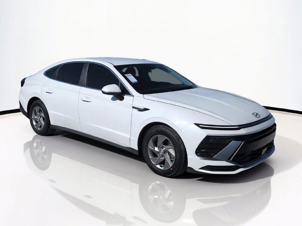 New 2027 Hyundai Sonata SE FWD image 2