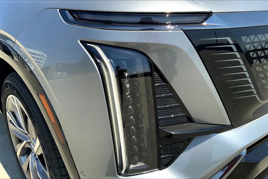 New 2026 Cadillac Vistiq Sport image 14