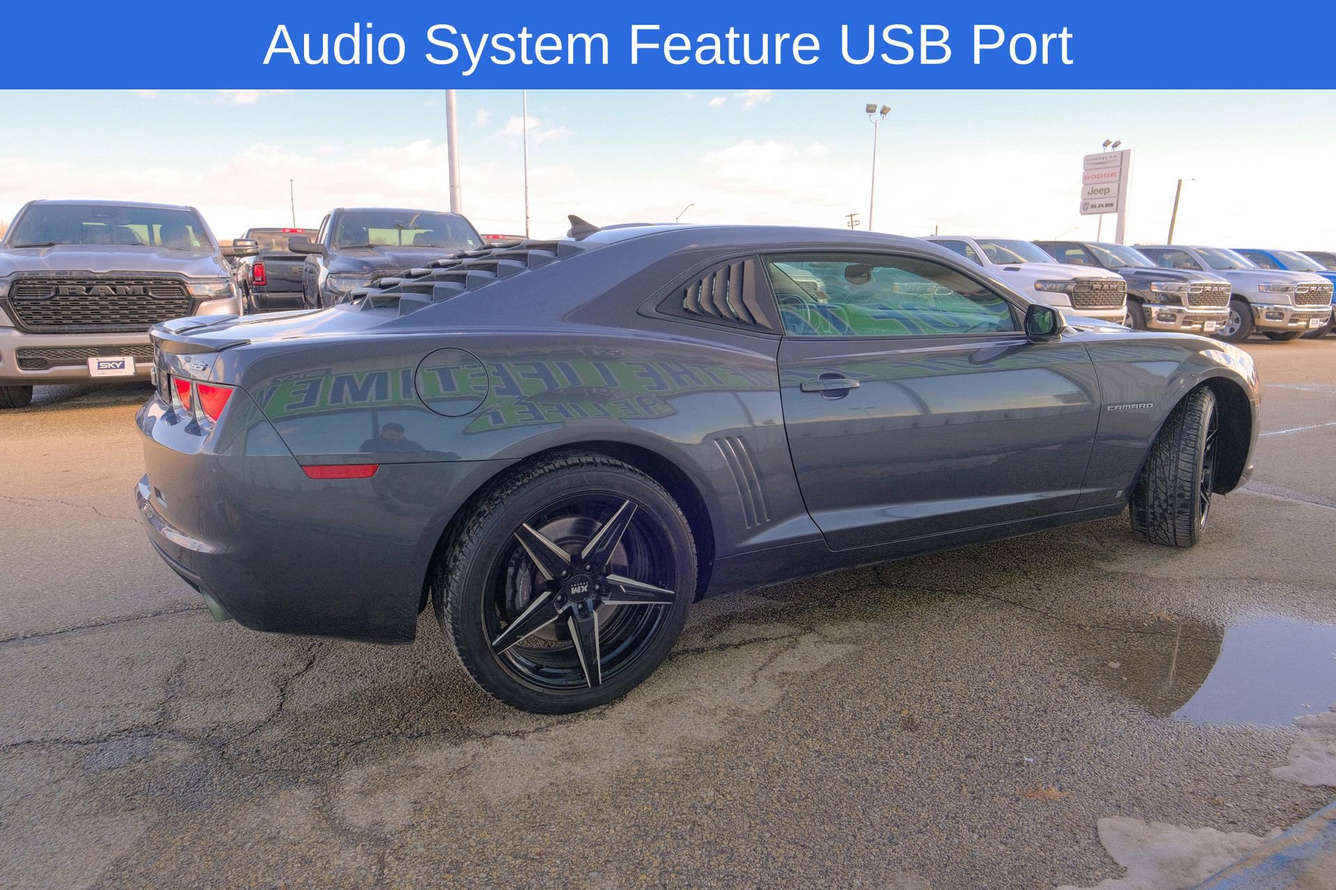Used 2010 Chevrolet Camaro SS image 9