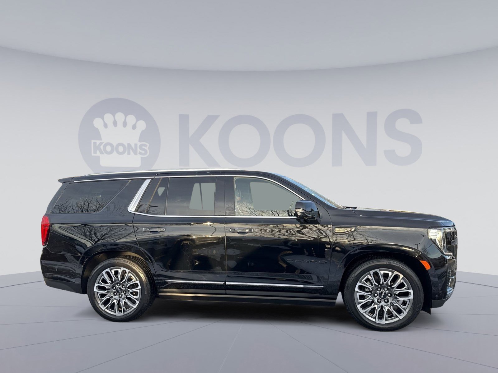 Used 2023 GMC Yukon Denali Ultimate image 8