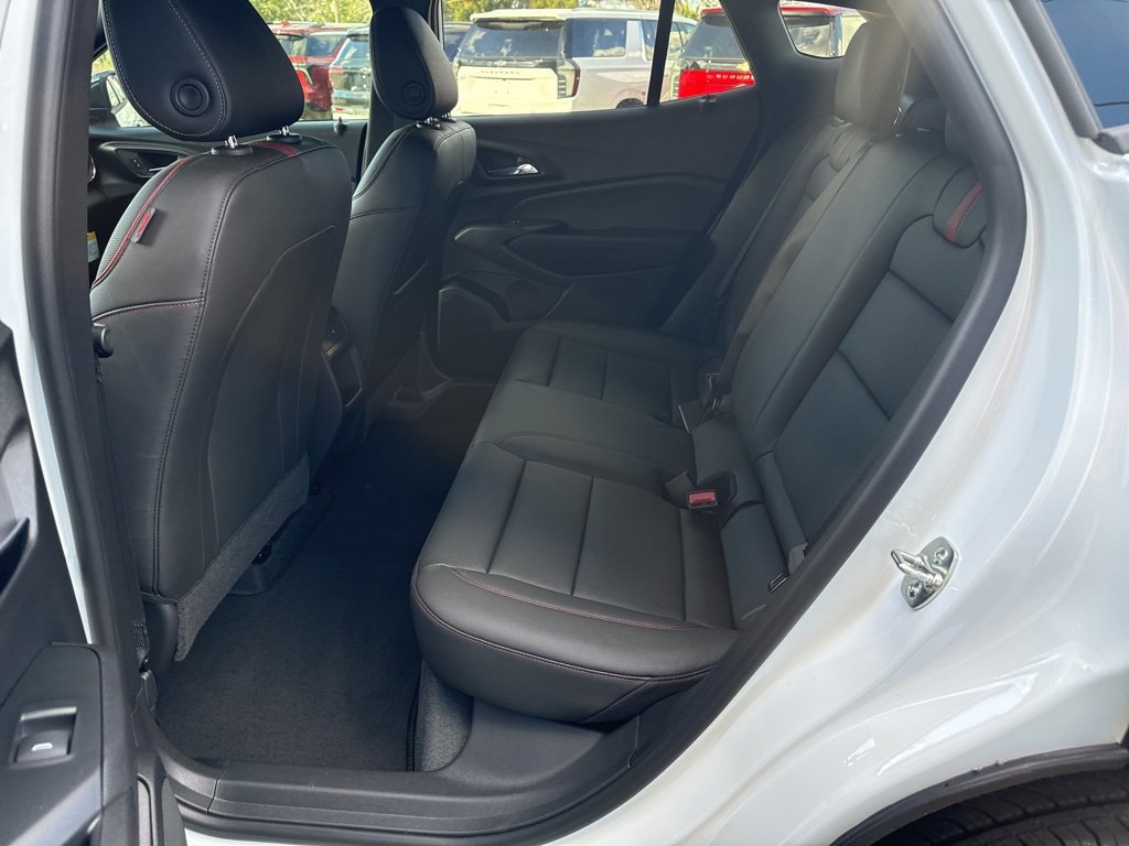 New 2026 Chevrolet Trax RS w/ Sunroof Package image 7