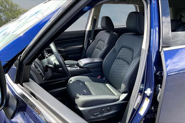 Certified 2024 Nissan Pathfinder SV FWD image 21