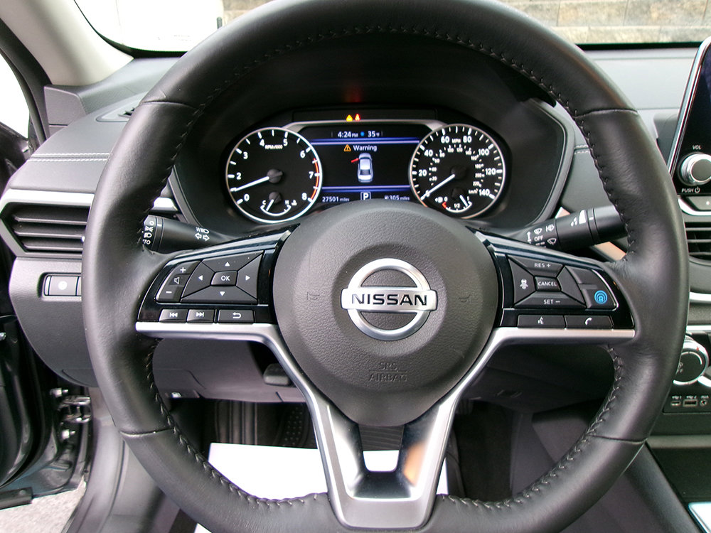 Used 2022 Nissan Altima 2.5 SV w/ SV Premium Package FWD image 19
