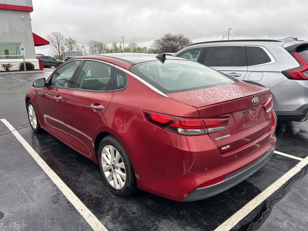 Used 2018 Kia Optima S w/ Panoramic Sunroof Package image 8