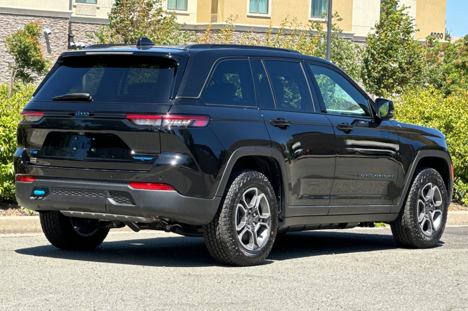 New 2023 Jeep Grand Cherokee Trailhawk image 3