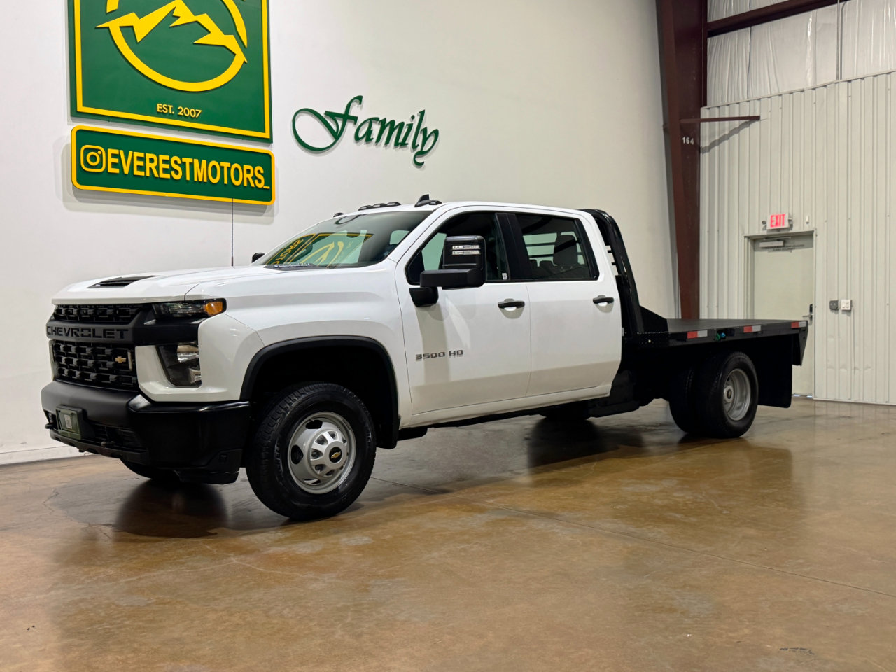 Used 2023 Chevrolet Silverado 3500 W/T w/ WT Fleet Convenience Package image 3