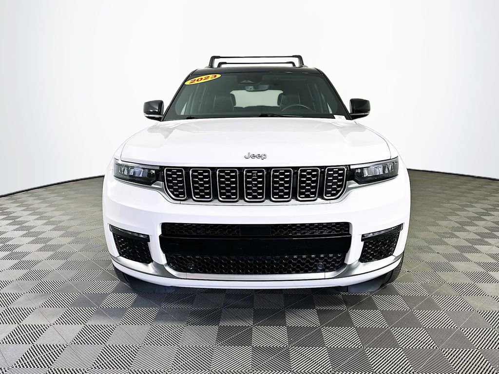 Certified 2023 Jeep Grand Cherokee L Summit w/ Luxury Tech Group V image 4