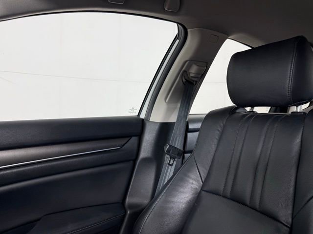 Used 2018 Honda Accord LX image 17