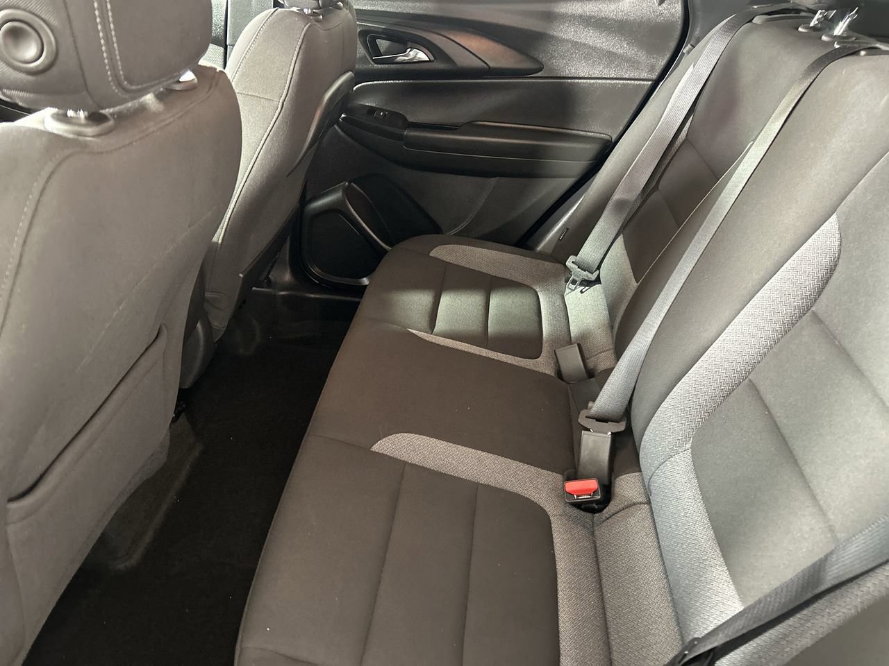 Used 2025 Chevrolet TrailBlazer LT FWD image 24
