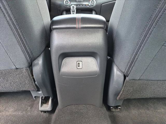 Used 2025 Nissan Sentra SR FWD image 16