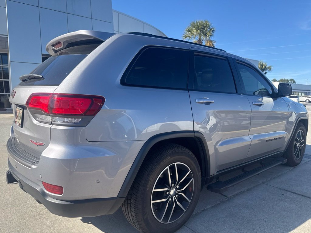 Used 2018 Jeep Grand Cherokee Trailhawk w/ Trailhawk Luxury Group AWD/4WD image 6