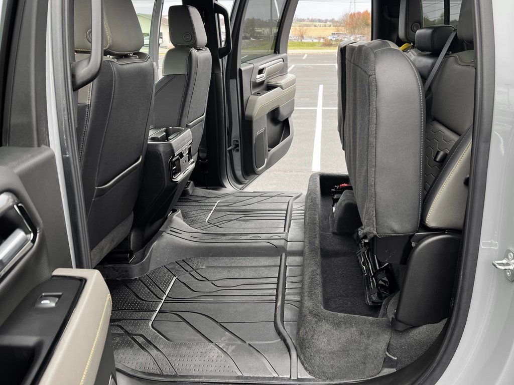 Used 2024 Chevrolet Silverado 2500 ZR2 w/ Technology Package image 22