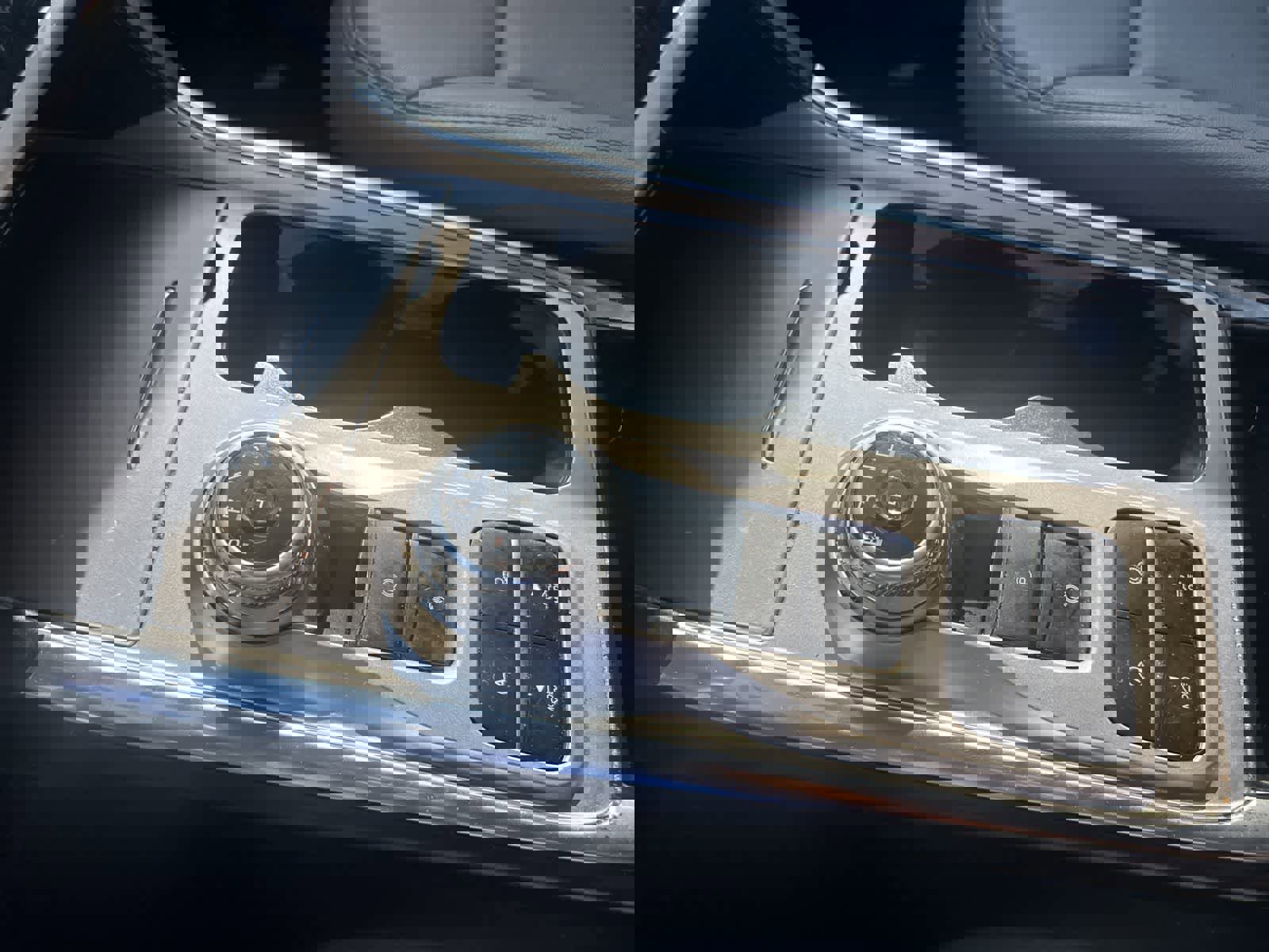 Used 2021 Ford Explorer XLT w/ Equipment Group 202A image 27