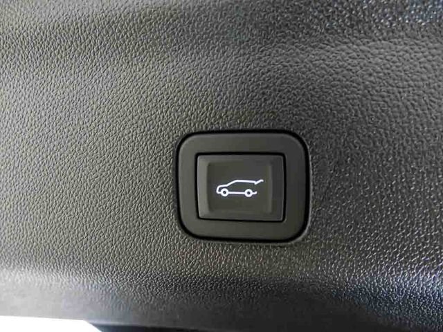 New 2026 Chevrolet Suburban Z71 w/ Comfort Package AWD/4WD image 24