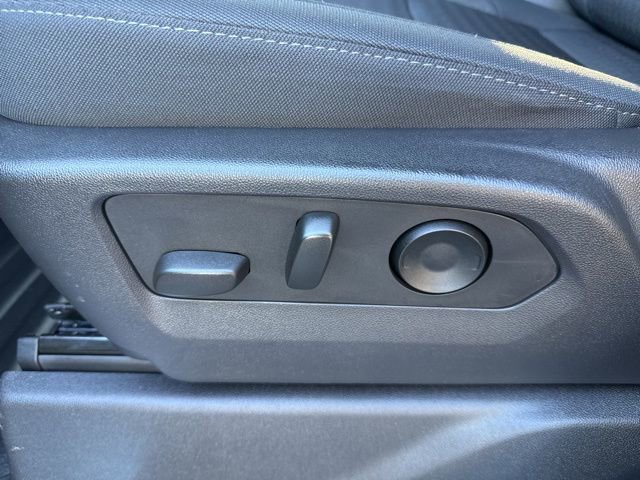 Used 2024 GMC Sierra 3500 SLE w/ SLE Convenience Package image 11