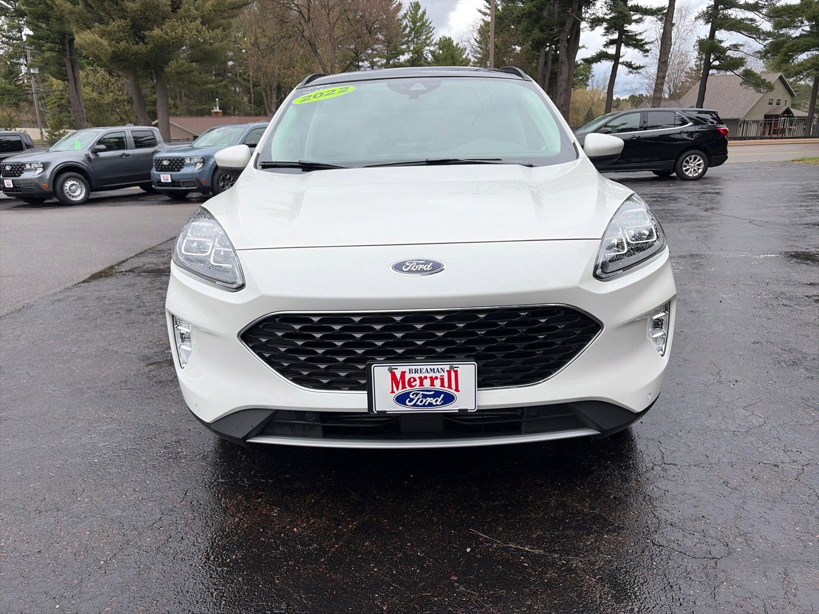 Used 2022 Ford Escape Titanium w/ Class II Trailer Tow Package AWD/4WD image 2