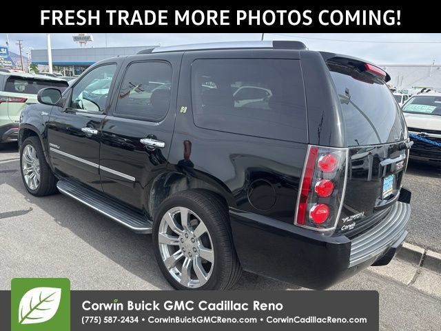 Used 2010 GMC Yukon Denali AWD/4WD image 4