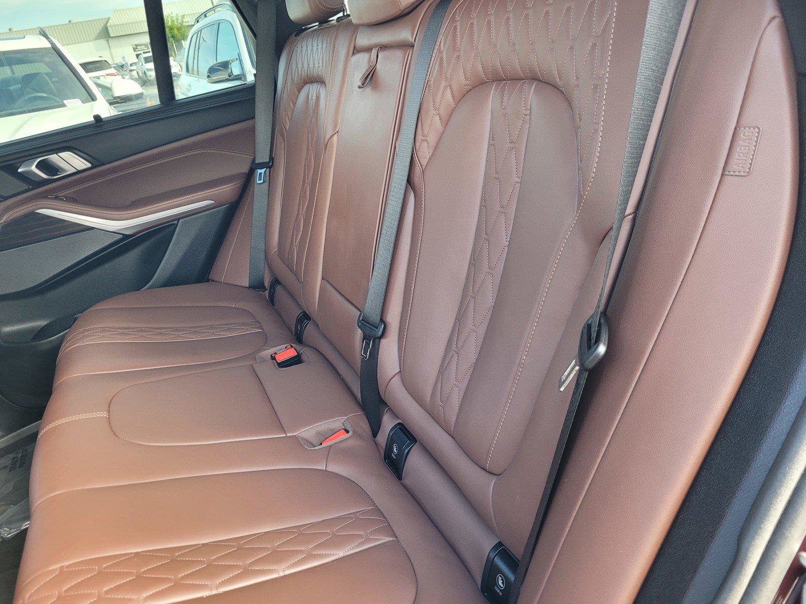 Used 2024 BMW X5 M60i AWD/4WD image 15