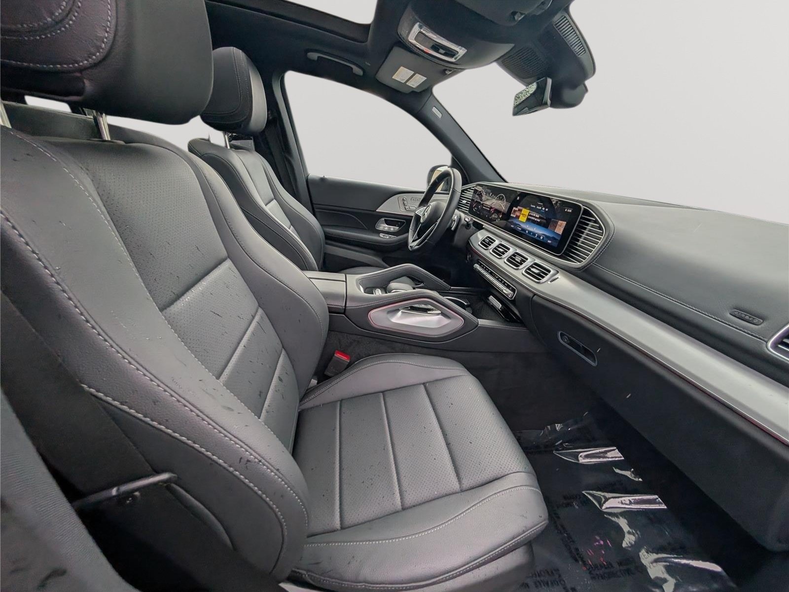 Used 2025 Mercedes-Benz GLS 450 4MATIC image 11
