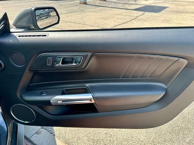 Used 2017 Ford Mustang GT Premium w/ GT Performance Package RWD image 21