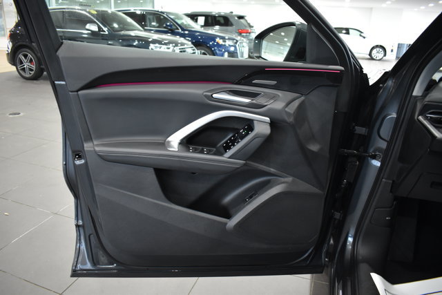 Used 2025 Audi Q5 Premium Plus w/ Premium Plus AWD/4WD image 31