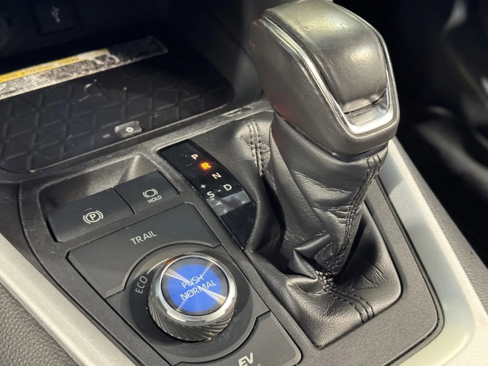 Used 2021 Toyota RAV4 XSE image 17