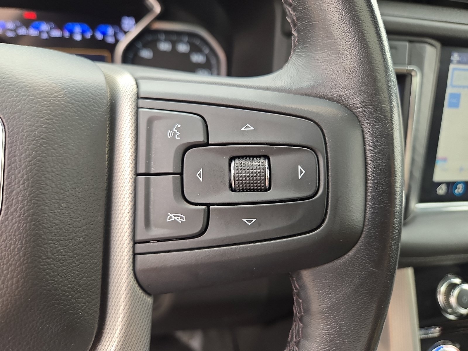 Used 2021 GMC Yukon Denali AWD/4WD image 23