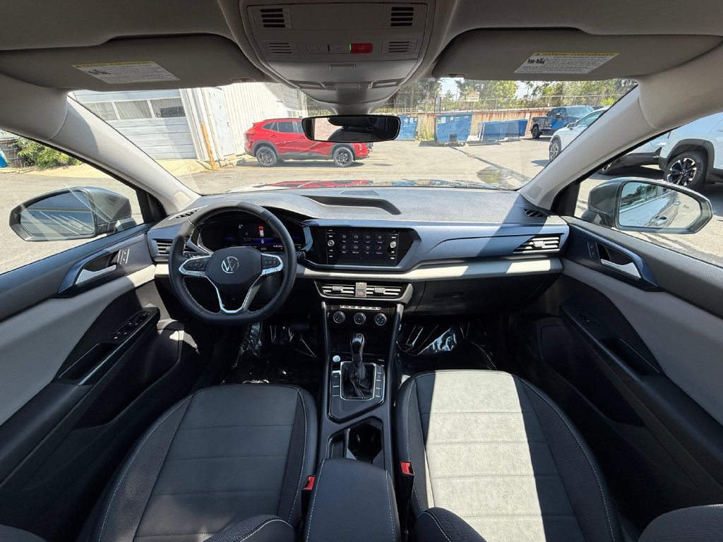 Used 2023 Volkswagen Taos SE FWD image 20