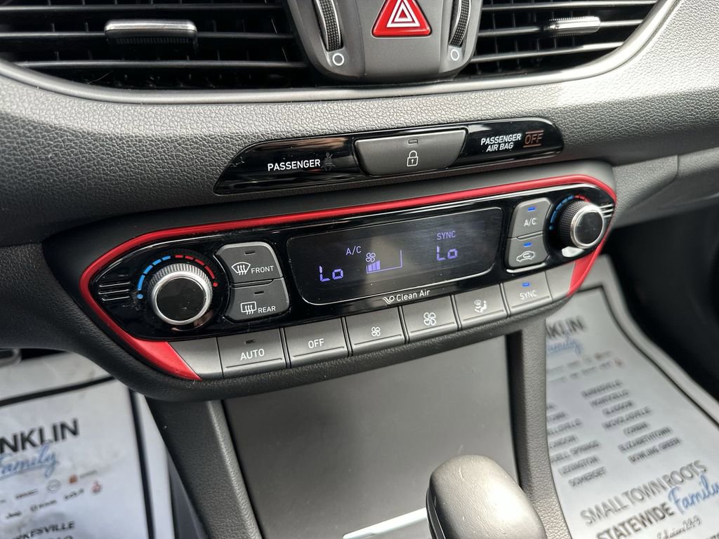 Used 2018 Hyundai Elantra GT Sport image 18