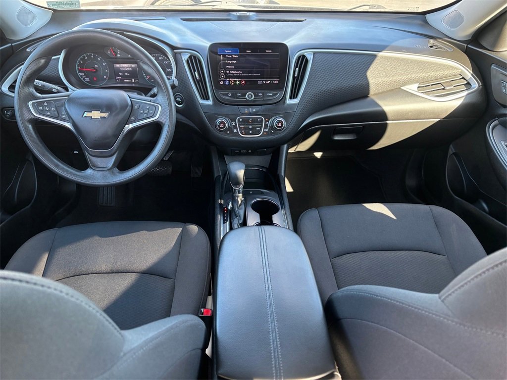 Used 2023 Chevrolet Malibu LT image 28