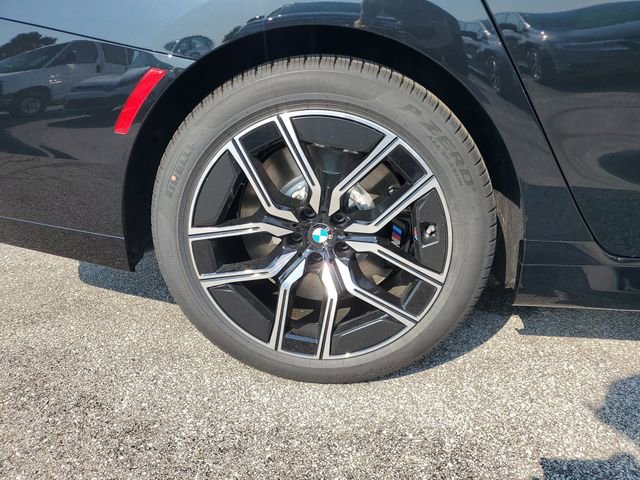 New 2025 BMW 760i xDrive image 3