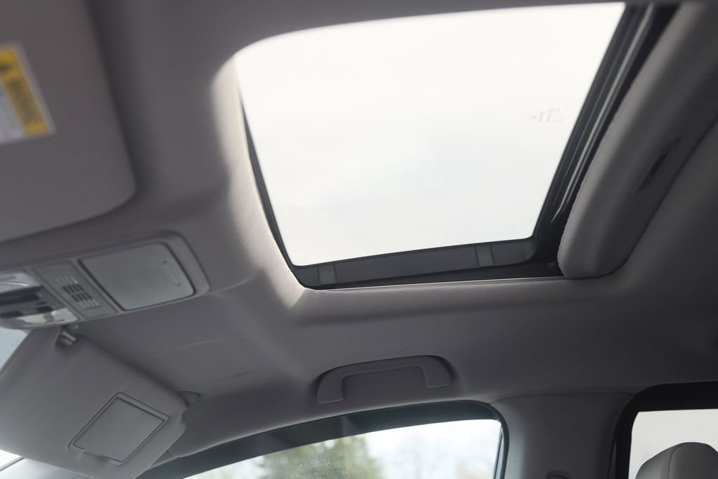Used 2022 Honda Odyssey EX-L image 5