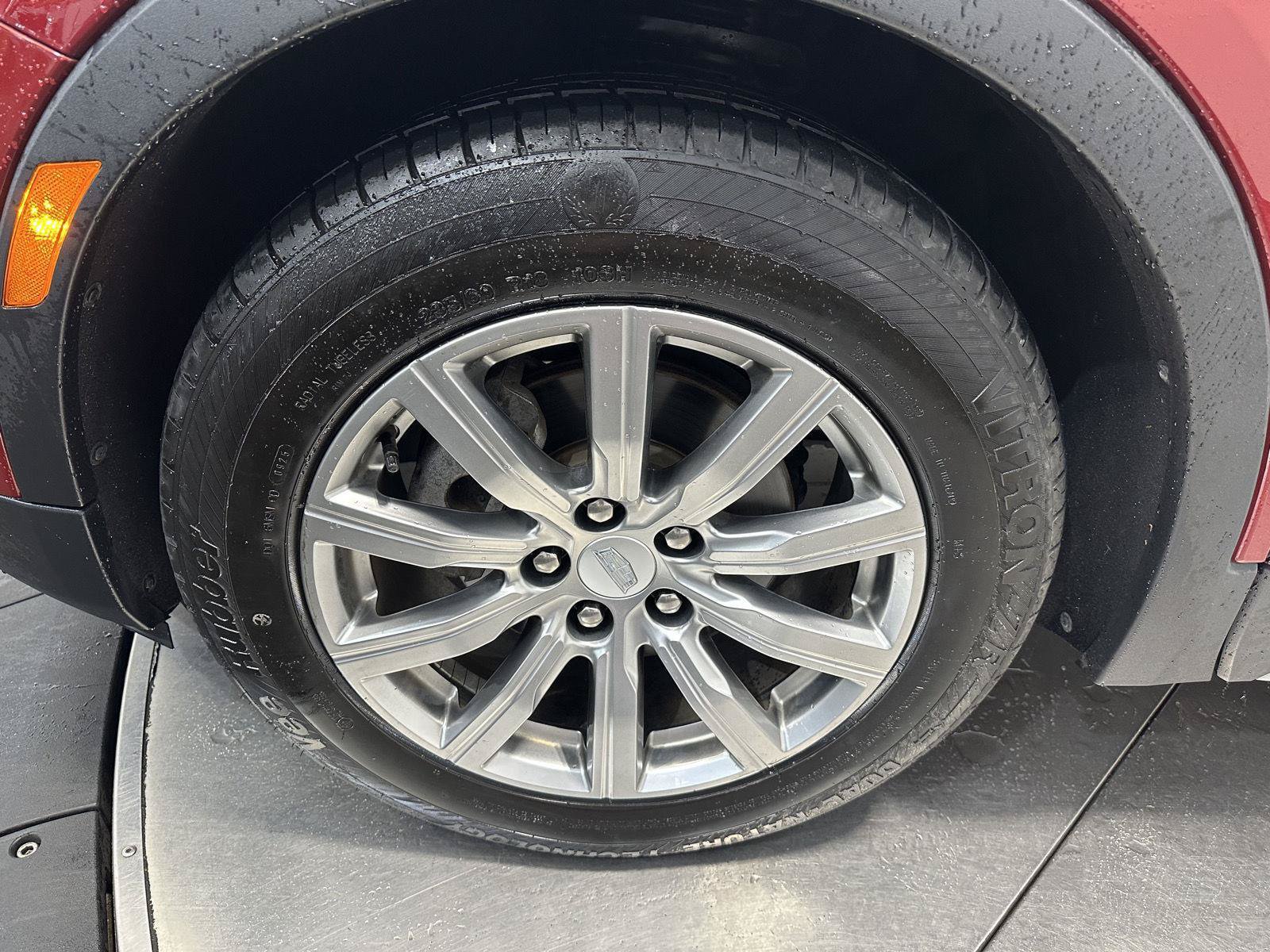 Used 2019 Cadillac XT4 Premium Luxury w/ Cold Weather Package AWD/4WD image 9