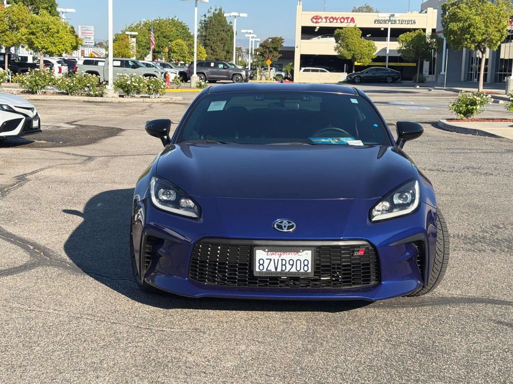 Used 2022 Toyota GR86 Premium RWD image 2