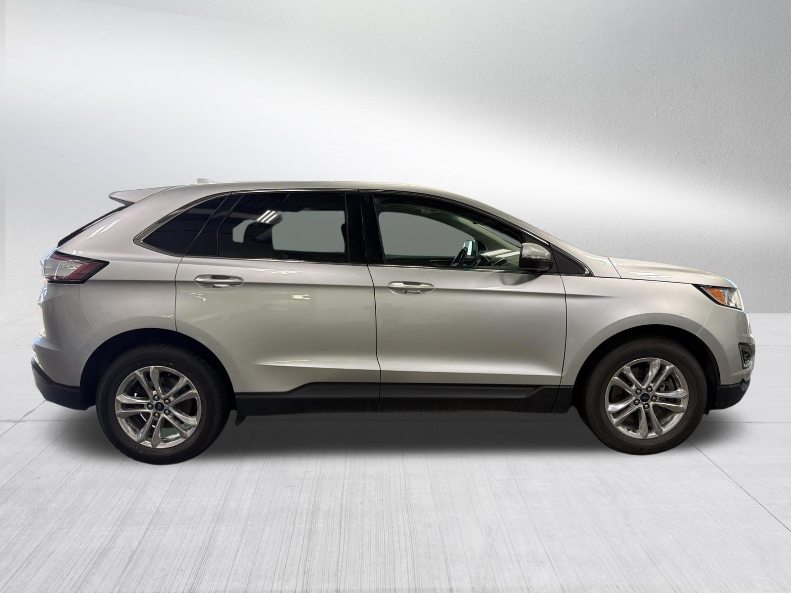 Used 2015 Ford Edge SEL w/ Equipment Group 201A AWD/4WD image 8