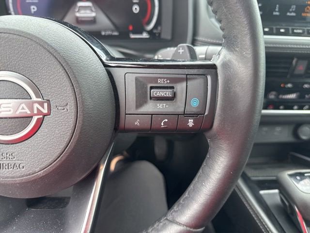 Used 2022 Nissan Rogue Platinum w/ Head-Up Display Package FWD image 37