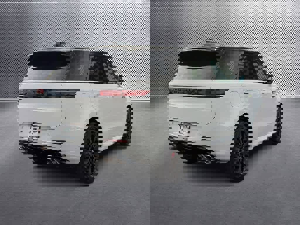 Used 2025 Land Rover Range Rover Sport Dynamic SE image 8