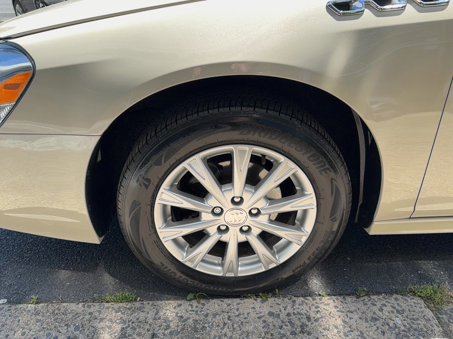 Used 2011 Buick Lucerne CXL FWD image 26